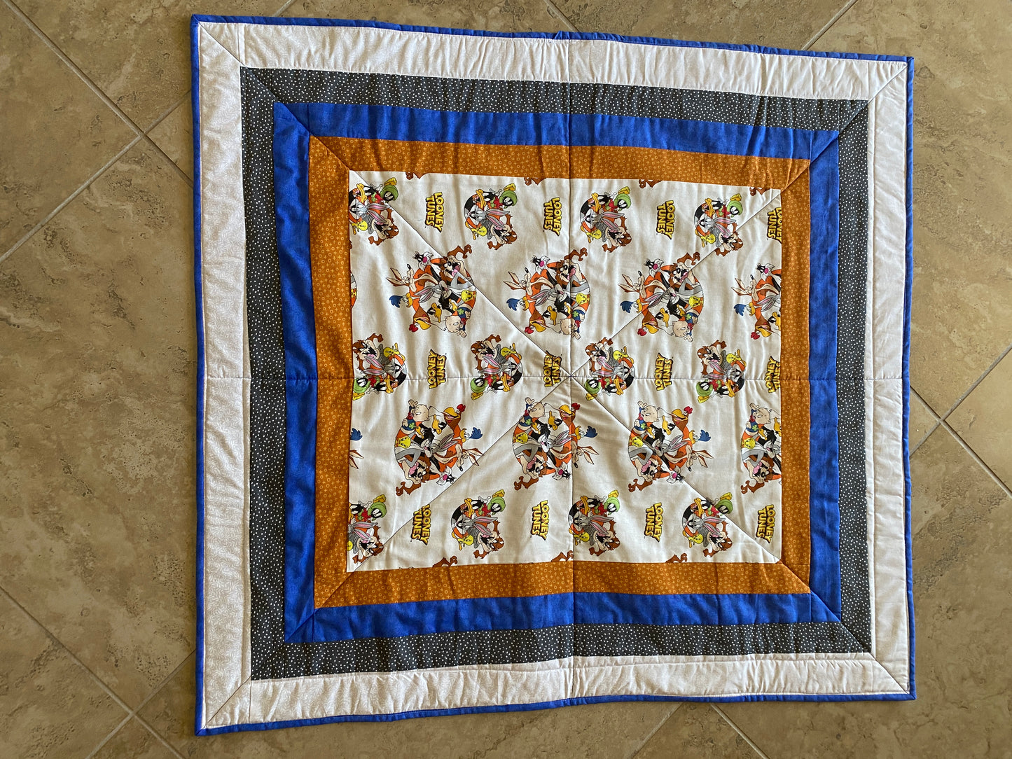 Toddler Looney Tunes Quilt