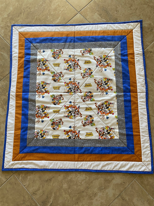 Toddler Looney Tunes Quilt