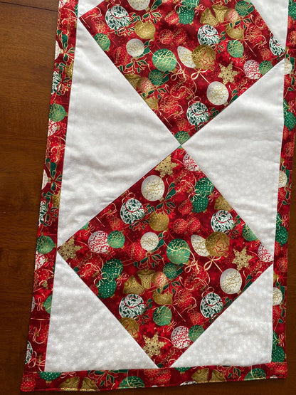 Handmade XMAS Holiday Table Runner Old Fashioned Ornaments
