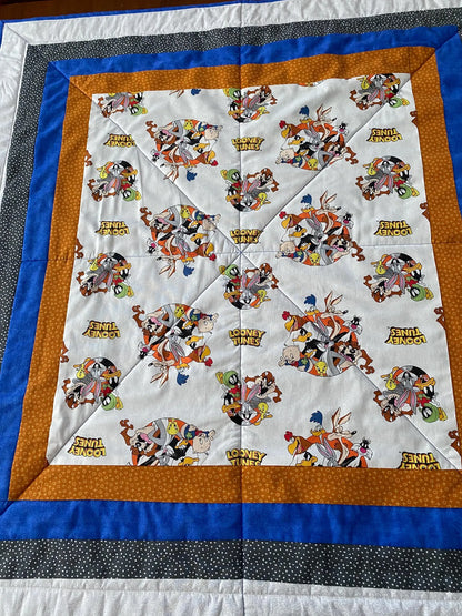 Toddler Looney Tunes Quilt